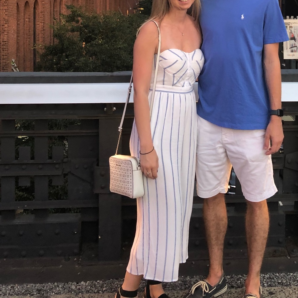 AE jumpsuit (has pockets)